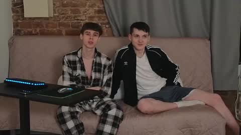 Nicki  Danny online show from 04/08/26, 08:42