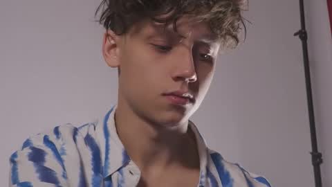 Nicky Neal online show from 09/27/25, 01:49