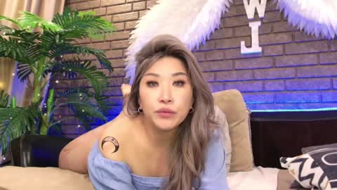 Today is my 41st birthday  And in 2 hours Im waiting for you on the stream Stock up on tokens and a good mood Nicky online show from 02/05/25, 07:53