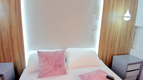 Nicky  online show from 11/09/25, 02:43