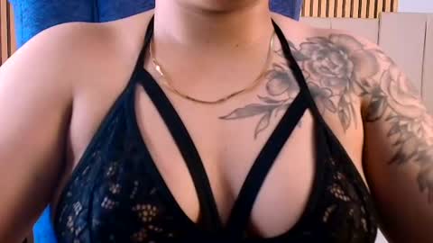 Snapshot of nicky_smith_3 chatting on 06/15/26, 04:42 NICKY online show from 06/15/26, 04:42