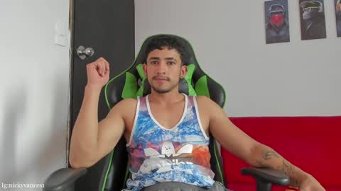 nicky online show from 12/05/24, 08:22