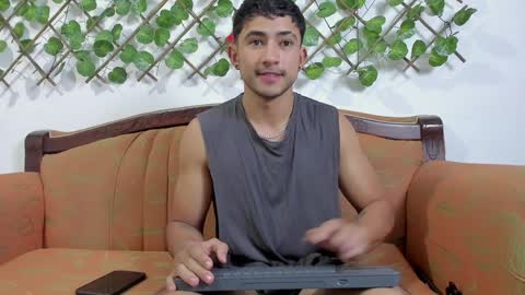 nicky online show from 12/26/24, 09:26