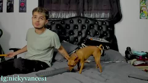 nicky online show from 03/31/26, 09:04