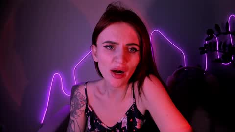 Snapshot of nicky_weekends chatting on 12/06/24, 01:18 Nicky Weekends online show from 12/06/24, 01:18