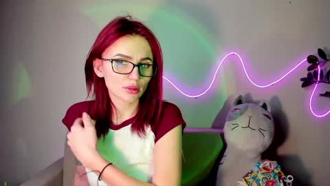 Snapshot of nicky_weekends chatting on 12/10/24, 12:06 Nicky Weekends online show from 12/10/24, 12:06