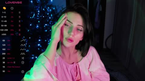 Snapshot of nicky_weekends chatting on 01/06/25, 10:26 Nicky Weekends online show from 01/06/25, 10:26