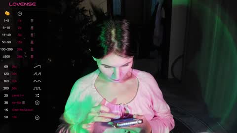 Snapshot of nicky_weekends chatting on 01/07/25, 01:28 Nicky Weekends online show from 01/07/25, 01:28