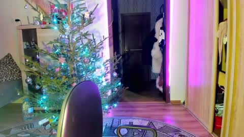 Snapshot of nicky_weekends chatting on 01/13/25, 05:02 Nicky Weekends online show from 01/13/25, 05:02