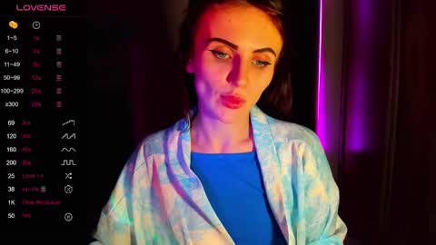 Snapshot of nicky_weekends chatting on 03/03/25, 09:48 Nicky Weekends online show from 03/03/25, 09:48