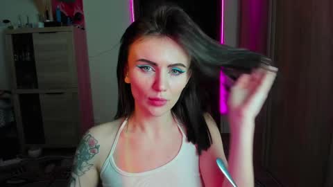 Snapshot of nicky_weekends chatting on 03/07/25, 01:53 Nicky Weekends online show from 03/07/25, 01:53