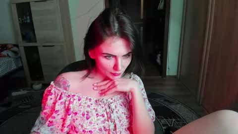 Snapshot of nicky_weekends chatting on 03/07/25, 09:48 Nicky Weekends online show from 03/07/25, 09:48