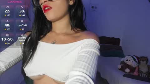 Nicolle online show from 02/13/25, 02:56