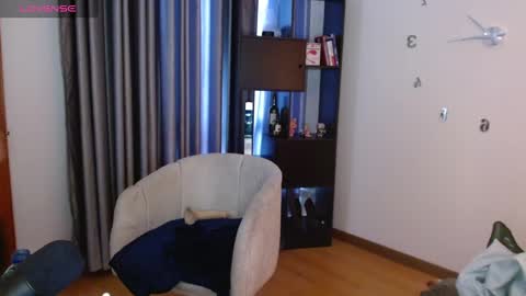 Nicky online show from 02/21/25, 07:10