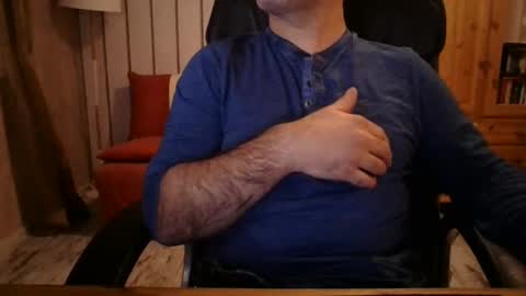 nico82_fr online show from 02/25/25, 06:31