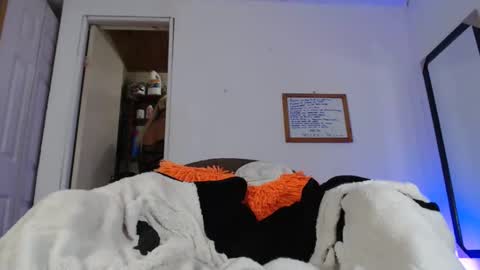 sammy hoot online show from 02/08/25, 03:10