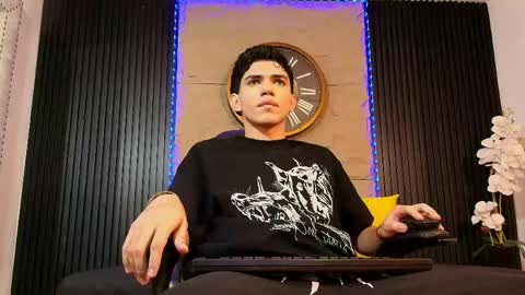 Snapshot of nico_monroet chatting on 04/27/26, 09:35 nico_monroet online show from 04/27/26, 09:35