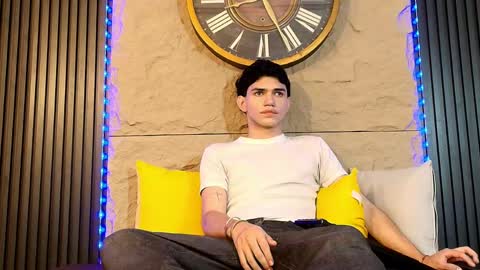 Snapshot of nico_monroet chatting on 04/29/26, 10:16 nico_monroet online show from 04/29/26, 10:16