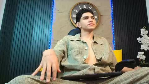 Snapshot of nico_monroet chatting on 05/21/26, 11:45 nico_monroet online show from 05/21/26, 11:45
