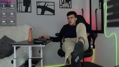 Snapshot of nico_pelusa chatting on 02/18/26, 10:06 Nico online show from 02/18/26, 10:06