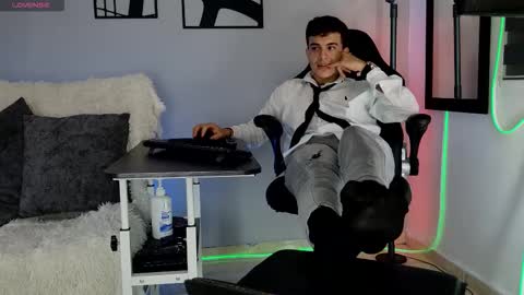 Snapshot of nico_pelusa chatting on 02/23/26, 09:12 Nico online show from 02/23/26, 09:12