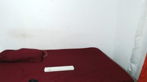 nico_y_nina online show from 06/23/26, 02:42