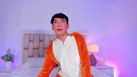 NICOLAS online show from 06/26/26, 06:56