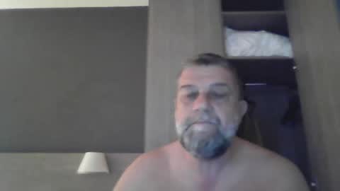 Snapshot of nicodon chatting on 10/01/25, 08:59 nicodon online show from 10/01/25, 08:59