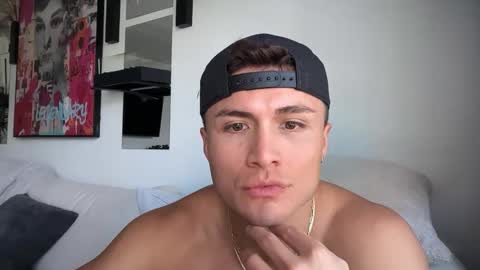 Snapshot of nicoferrarox chatting on 03/22/26, 05:16 nicoferrarox online show from 03/22/26, 05:16