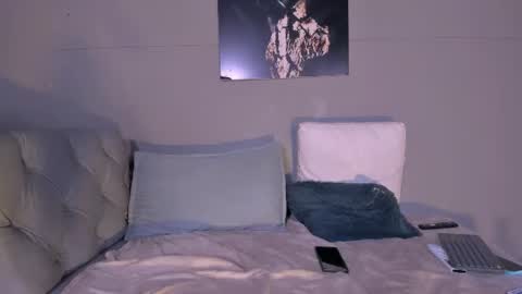 Snapshot of nicol_and_thiago_212 chatting on 07/16/26, 11:22 nicol_and_thiago_212 online show from 07/16/26, 11:22