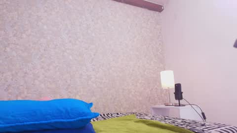 Nicol online show from 01/08/25, 07:34