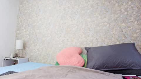 Nicol online show from 10/06/25, 07:22