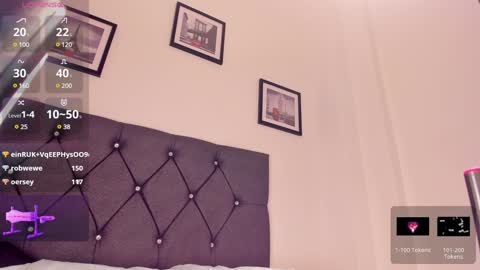 Snapshot of nicol_gil01 chatting on 12/19/24, 04:13 Nicol online show from 12/19/24, 04:13