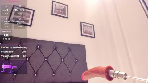 Snapshot of nicol_gil01 chatting on 01/10/25, 05:58 Nicol online show from 01/10/25, 05:58