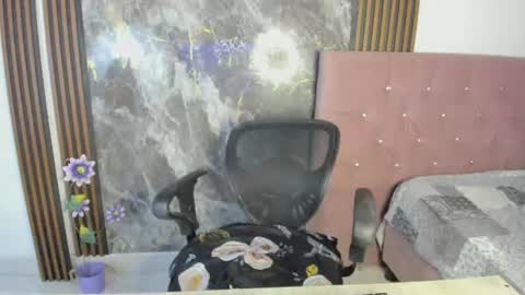Snapshot of nicol_jone chatting on 07/14/26, 02:05 Nicol sanchez online show from 07/14/26, 02:05