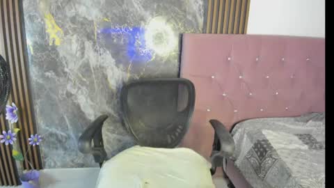 Snapshot of nicol_jone chatting on 07/25/26, 12:31 Nicol sanchez online show from 07/25/26, 12:31
