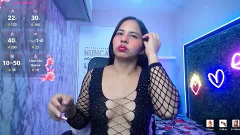 nicol_ross19 online show from 03/17/26, 02:49