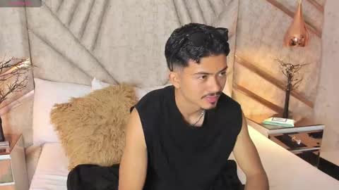 Nicolai online show from 01/11/26, 01:27