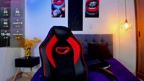 nicolas_james_sc online show from 10/22/25, 02:06