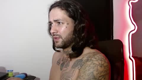 nicolas online show from 01/03/25, 05:06