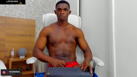 Nicolas online show from 12/15/24, 04:15