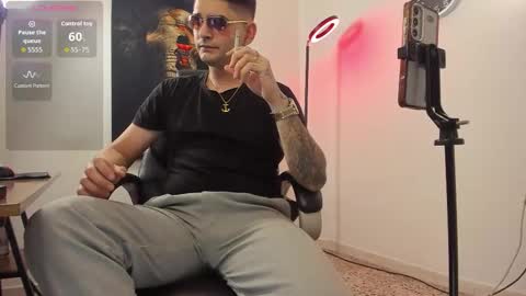 Nicolas Fellener online show from 10/27/25, 04:27