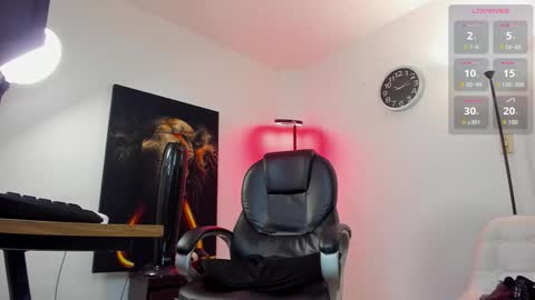 Nicolas Fellener online show from 11/16/25, 04:07