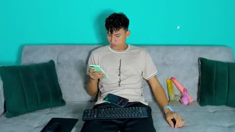 nicolastorres__ online show from 11/25/25, 06:35