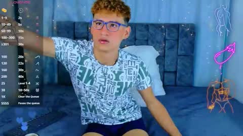 nicolastorres__ online show from 05/21/26, 03:13