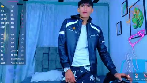 nicolastorres__ online show from 07/14/26, 05:01