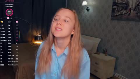 Nicoletta online show from 11/01/25, 06:43