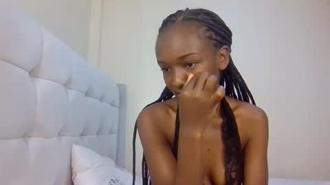 nicole161117 online show from 04/02/26, 07:17