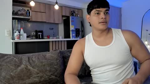 nicole_and_thiago1 online show from 01/08/26, 02:52