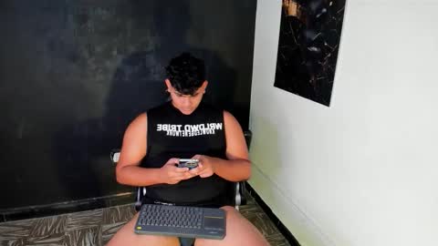 nicole_and_thiago1 online show from 03/01/26, 08:33